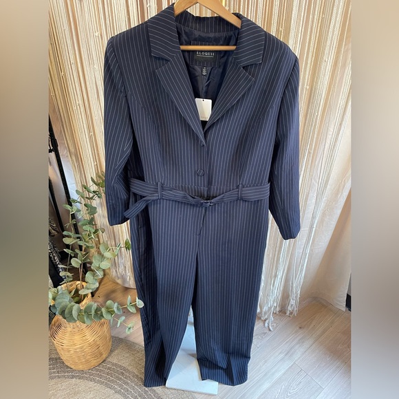 New With Tags ELOQUII Navy Pinstripe Belted Jumpsuit size 20 - Picture 11 of 11
